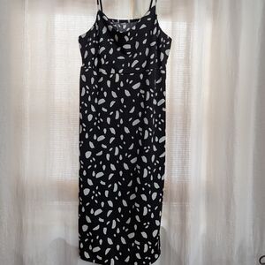 Old Navy Black and White Midi Dress